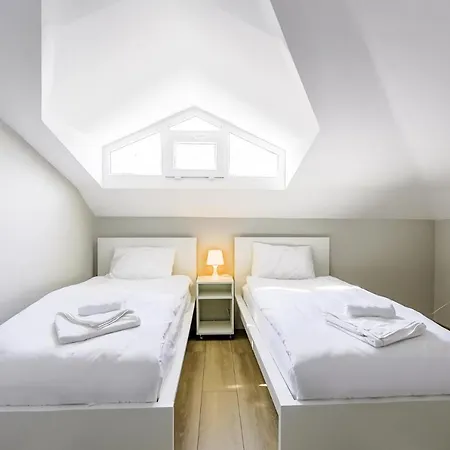 Modern Flat W Balcony 5 Min To Beach In Kemer *